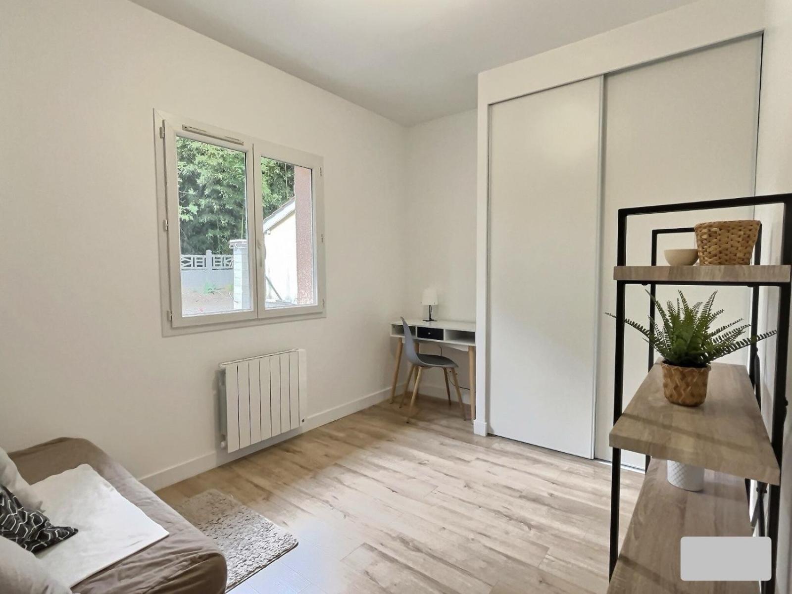 Maison Renovee 12 Pers 15mn De Lyon,35mn Eurexpo Brindas