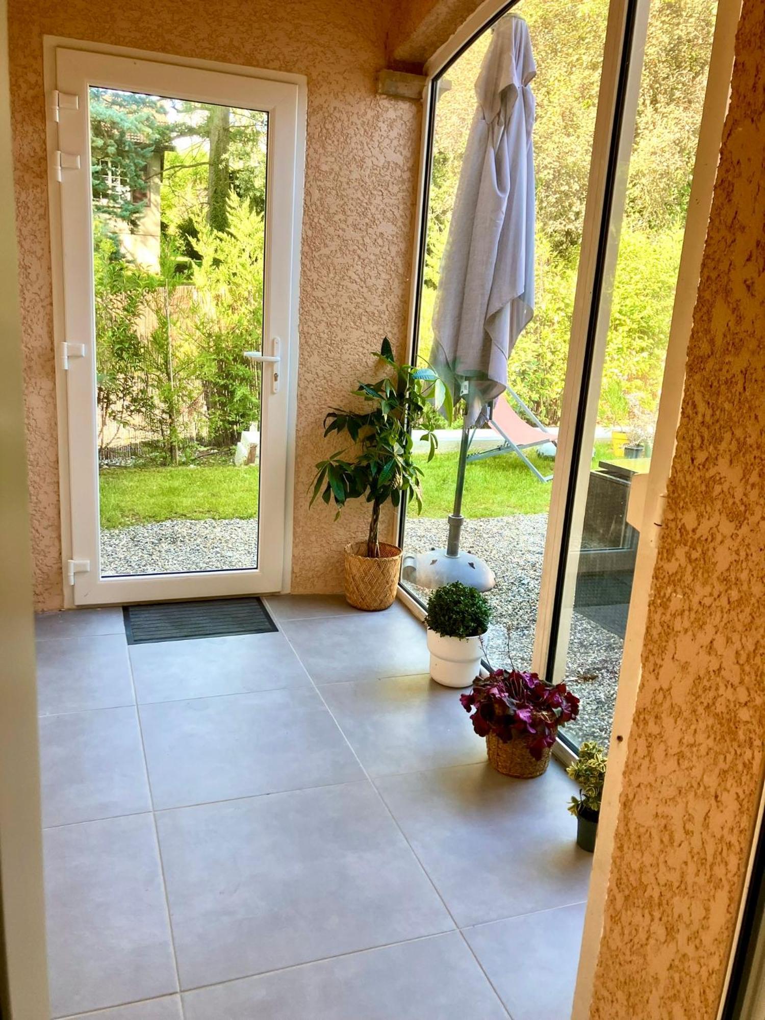 Maison Renovee 12 Pers 15mn De Lyon,35mn Eurexpo Villa Brindas